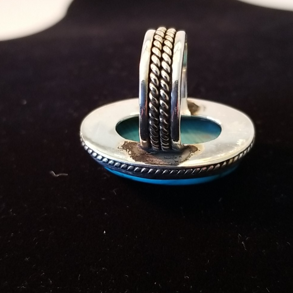 CLASSY RING NWOT - Picture 12 of 12